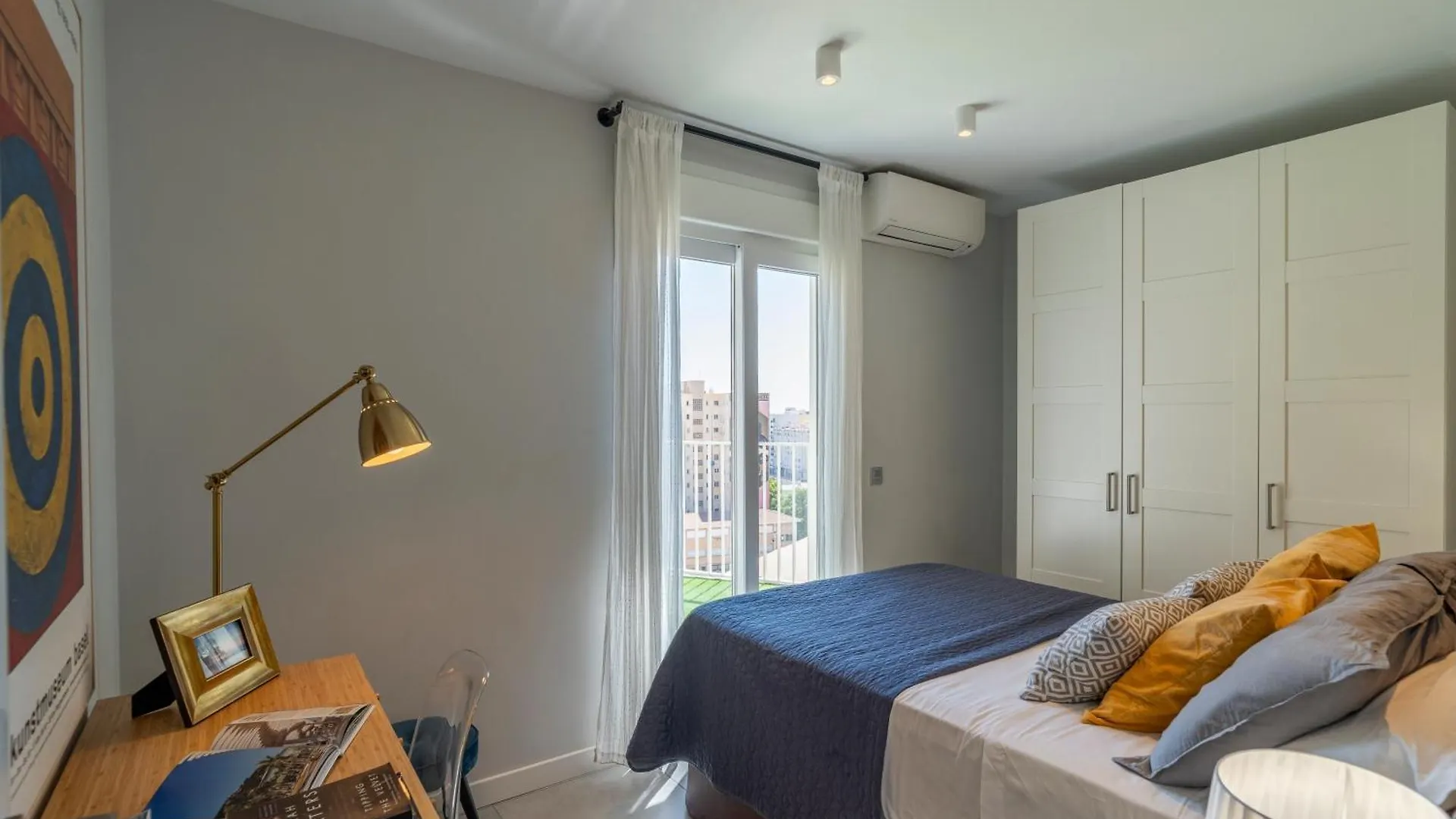 Sea Views Penthouse City Center 말라가 아파트